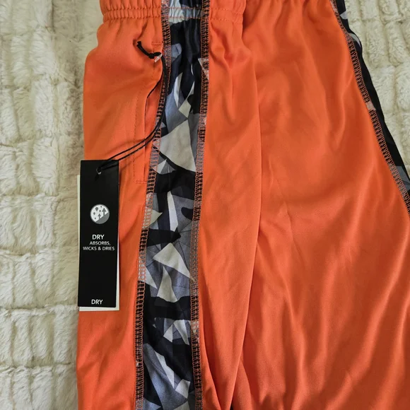 ZELOS Kids Size 6 Orange Geometric Shorts 7" Basketball Shorts NWT - Picture 3 of 4